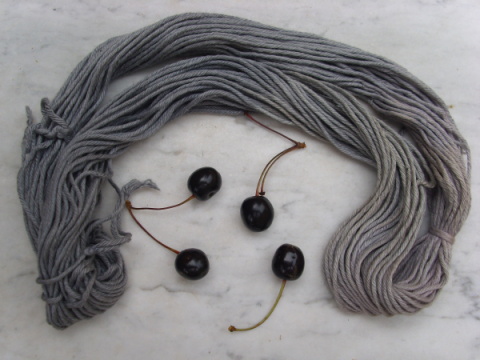 coton teint aux cerises noires